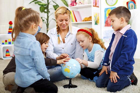 華容教育:兩會重視學(xué)前教育未來發(fā)展