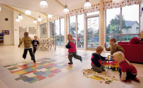 華容教育:兩會重視學(xué)前教育未來發(fā)展