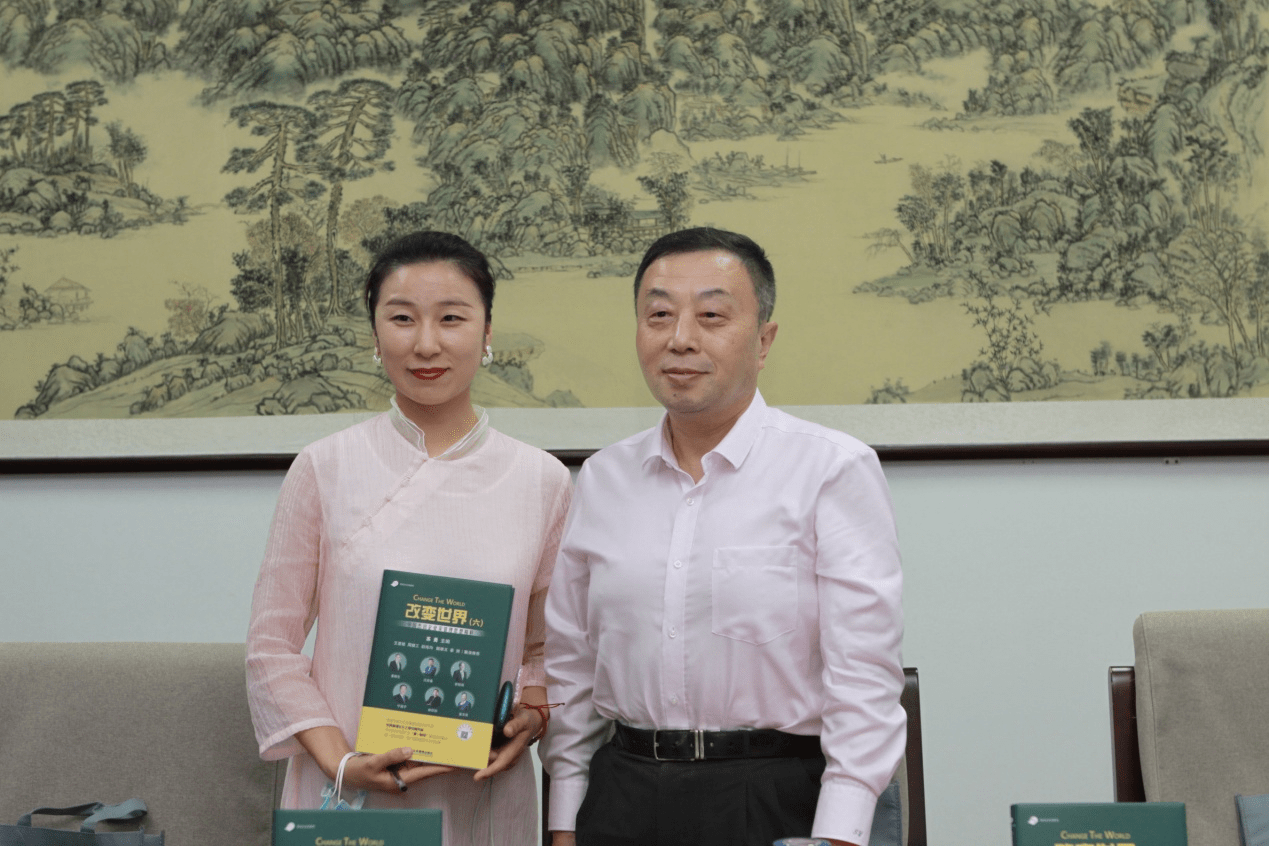 為世界貢獻東方管理智慧——暨《改變世界(六)》新書發布會順利舉辦