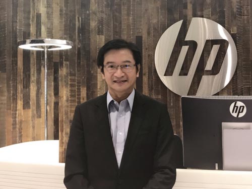 2017�Ɨ����(hu��)��������AliOS��Ӣ�ؠ�����һ����