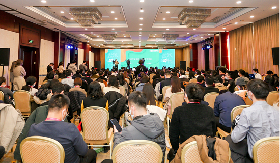 騰訊廣告助力職業(yè)教育行業(yè)乘風破浪