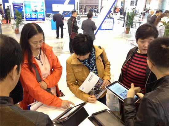 漢王電子書包在金秋普教展大放異彩