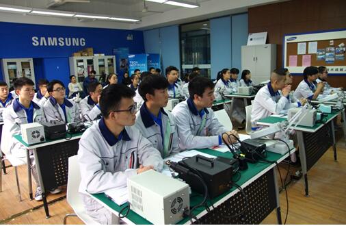 У���ֹ�̽�I�����������Ǽ��g������ӖӋ���ɶ�У�^�e���_�W��Y